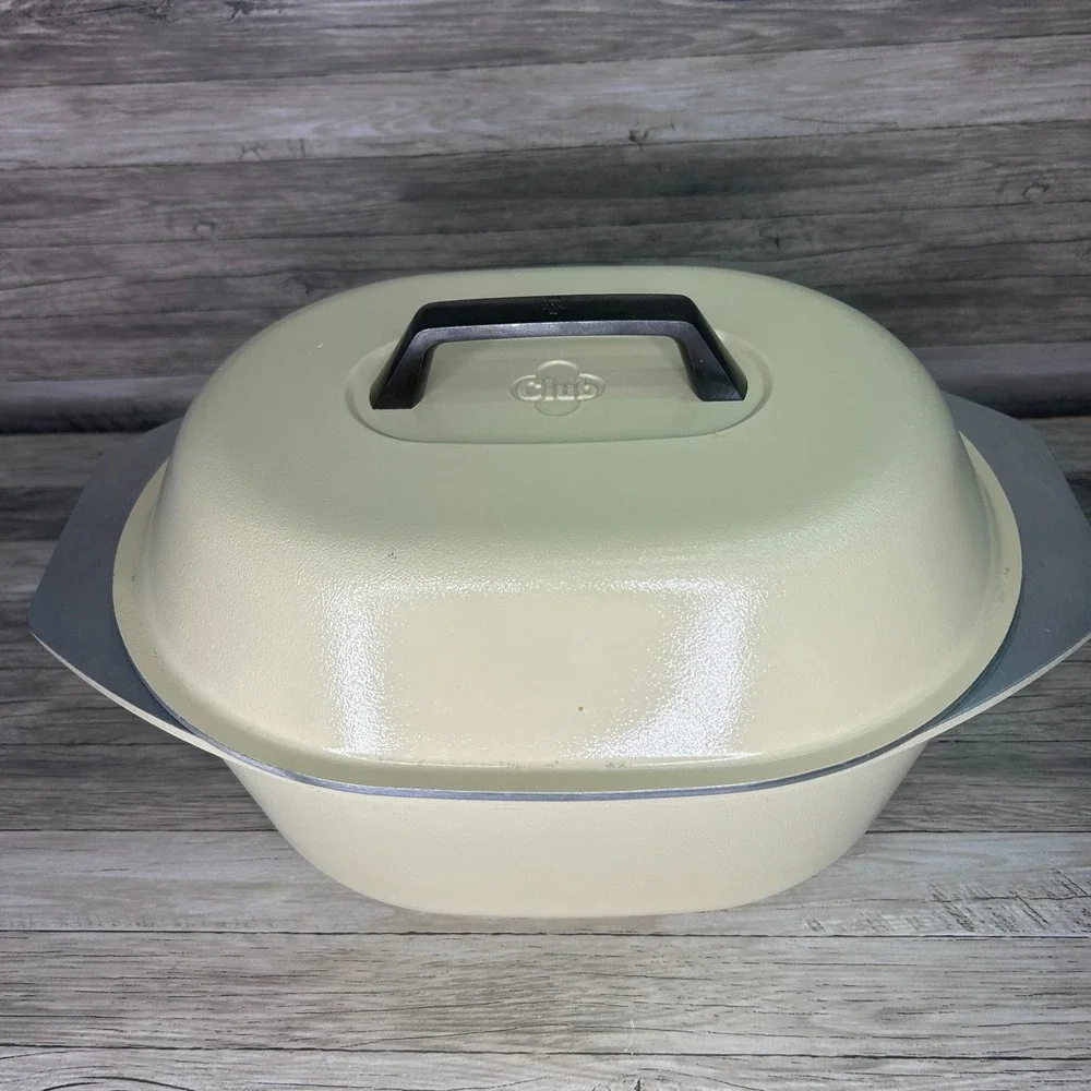 Vintage Club Oval Turkey Roaster Aluminum Dutch Oven Yellow